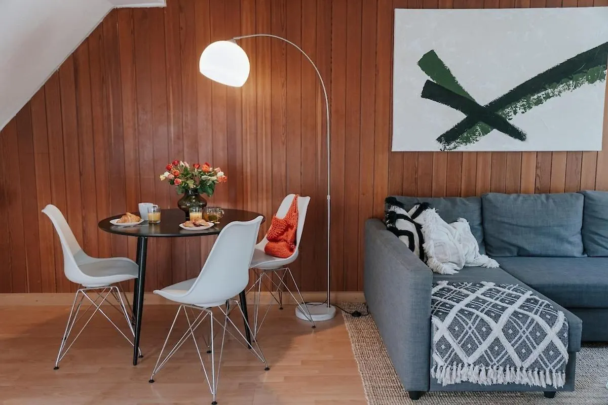 Zentral Gelegenes Rooftop-Apartment In Duesseldorf 0*, 뒤셀도르프